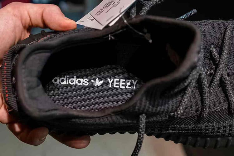 adidas Dituntut Investor Karena Kontrak Kanye West
